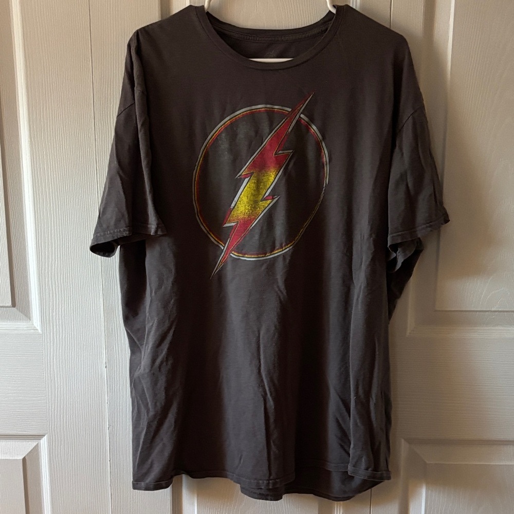 Graphic Lightning Bolt Tee - Brown